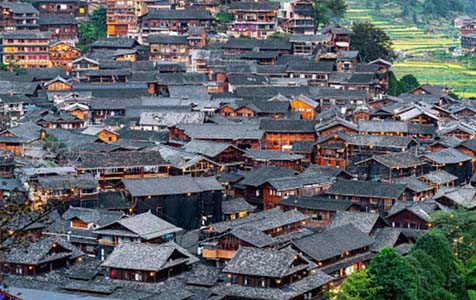 揭阳6种常见的外墙仿石漆施工工艺！